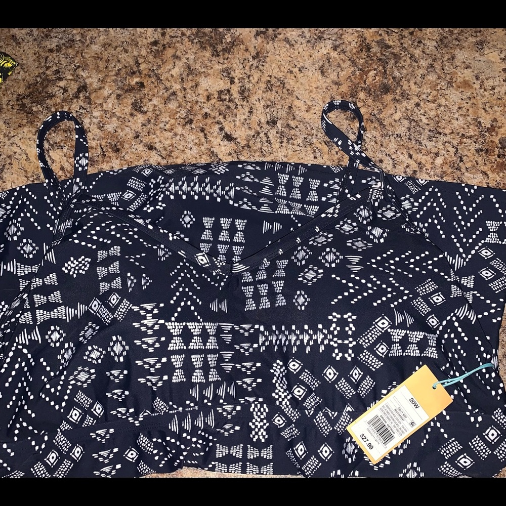 NWT Kona Sol tankini top Size 20W